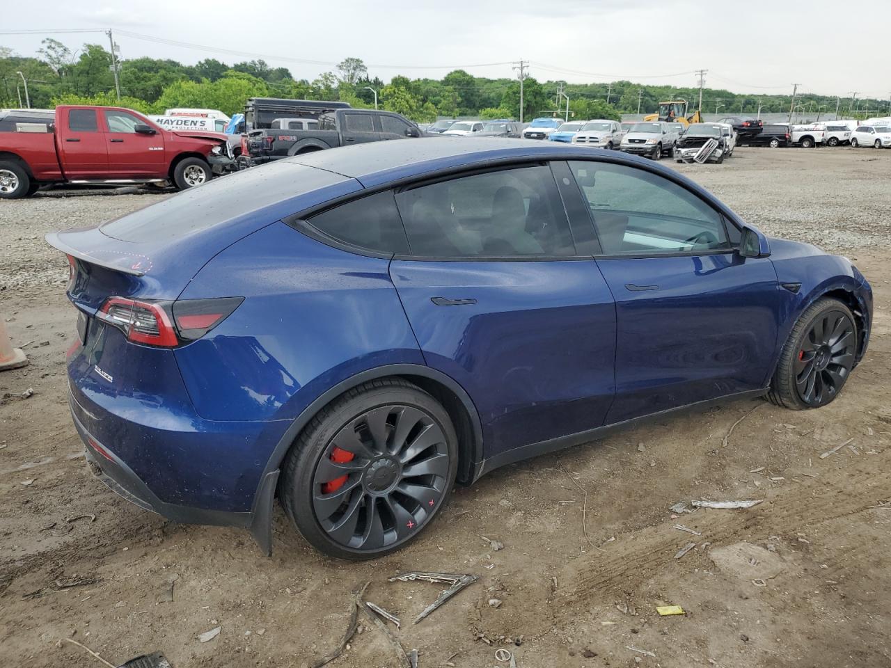 Photo 2 VIN: 7SAYGDEF1NF375958 - TESLA MODEL Y 