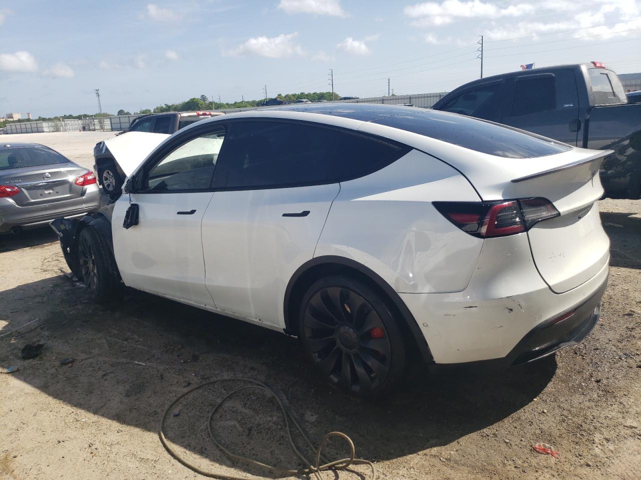 Photo 1 VIN: 7SAYGDEF1NF376849 - TESLA MODEL Y 