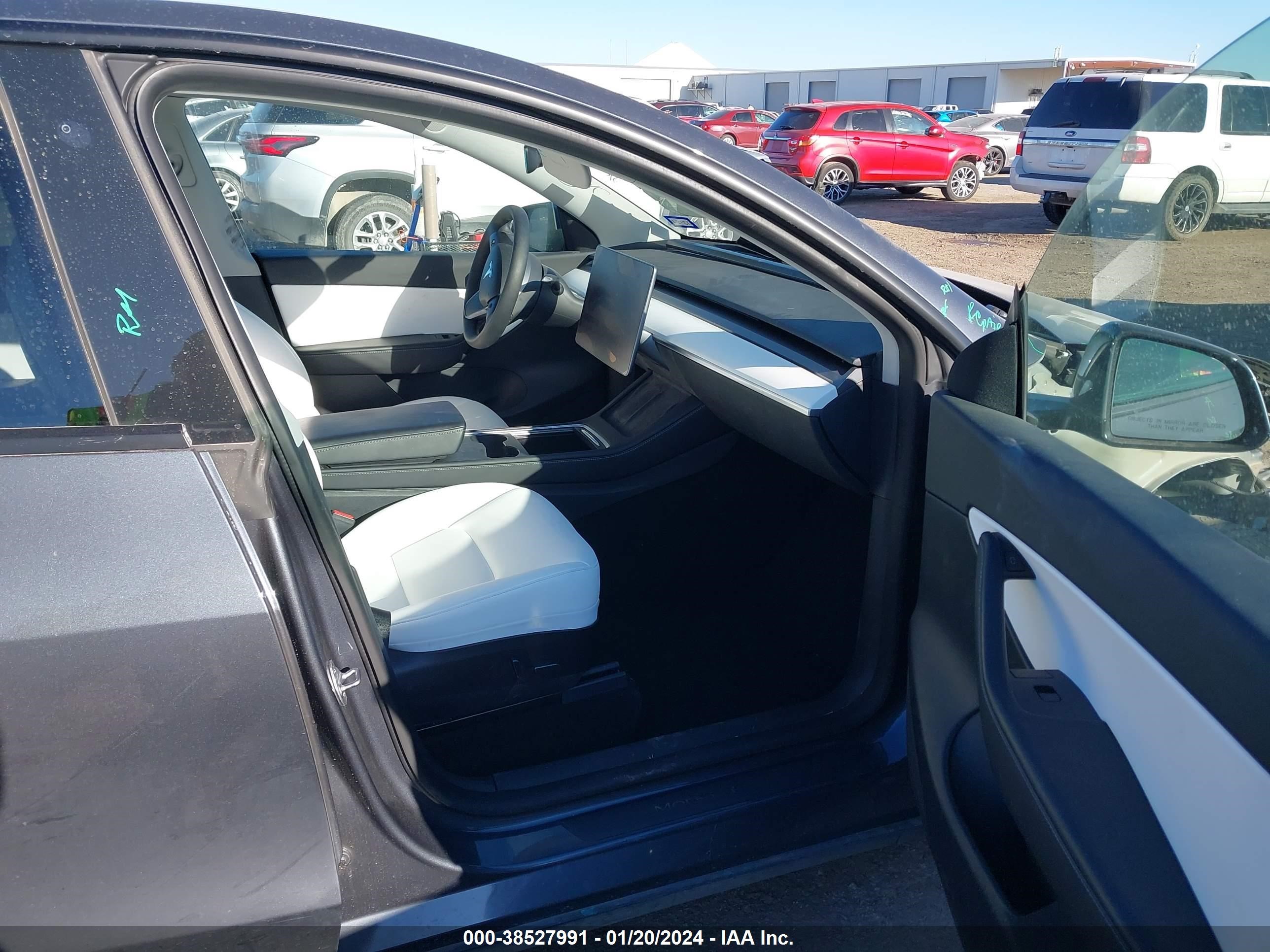 Photo 3 VIN: 7SAYGDEF1NF397393 - TESLA MODEL Y 