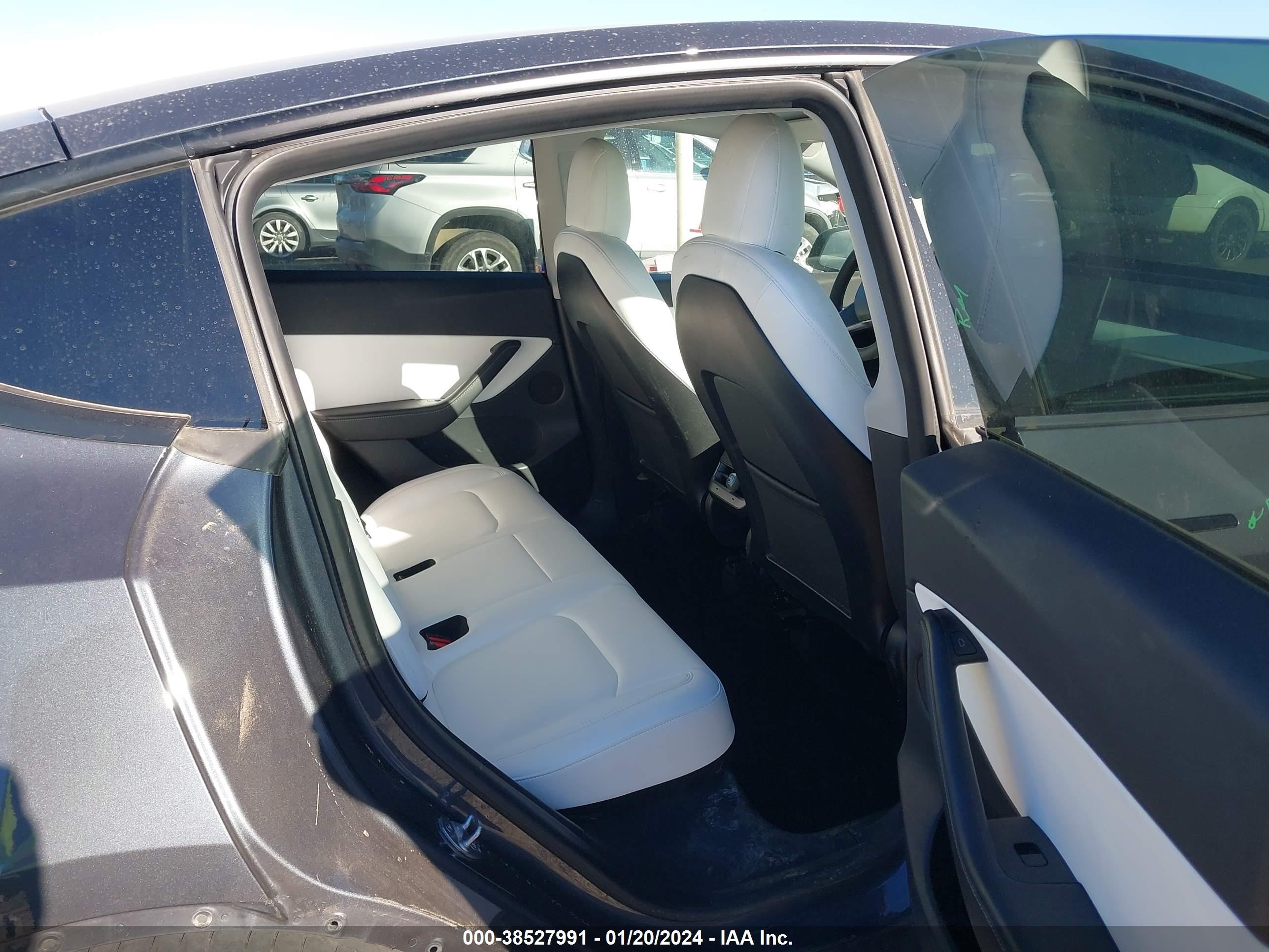 Photo 6 VIN: 7SAYGDEF1NF397393 - TESLA MODEL Y 