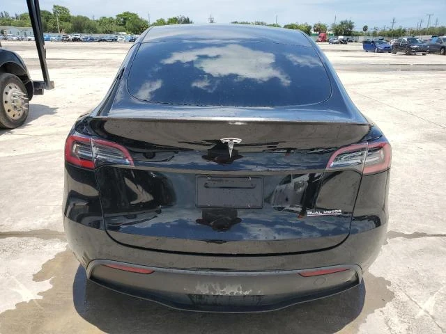 Photo 5 VIN: 7SAYGDEF1NF398656 - TESLA MODEL Y 