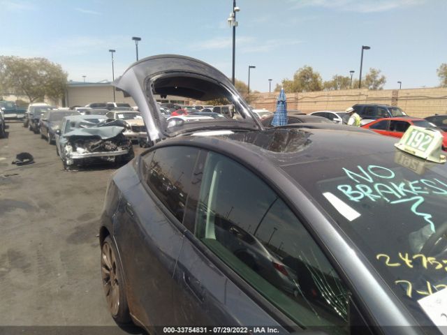 Photo 5 VIN: 7SAYGDEF1NF486641 - TESLA MODEL Y 