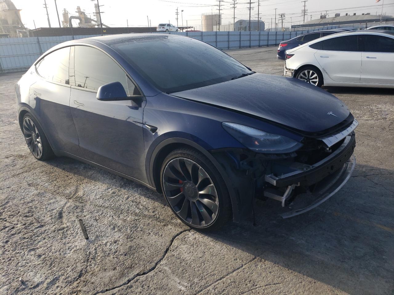 Photo 3 VIN: 7SAYGDEF1NF505141 - TESLA MODEL Y 