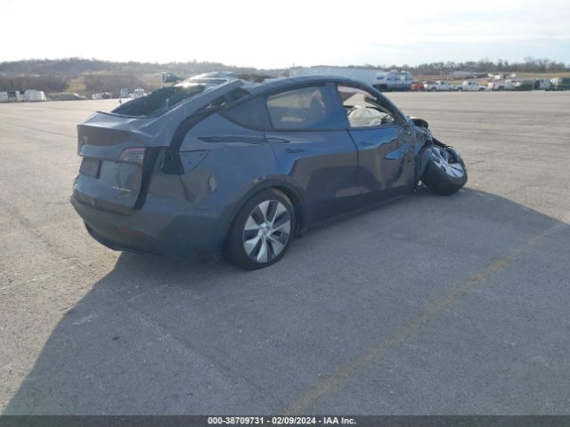 Photo 3 VIN: 7SAYGDEF1PA048850 - TESLA MODEL Y 