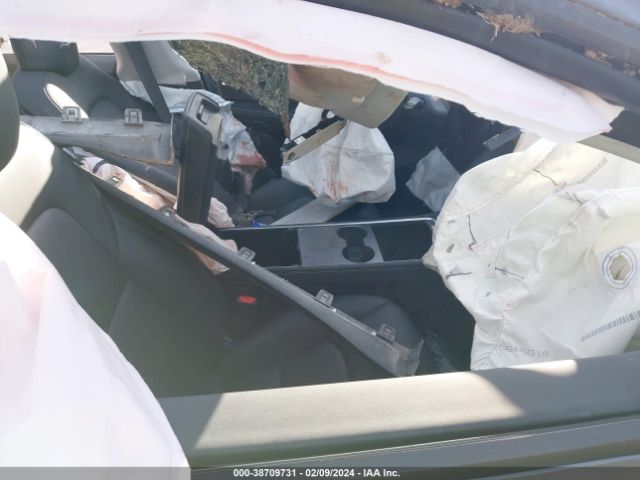 Photo 4 VIN: 7SAYGDEF1PA048850 - TESLA MODEL Y 