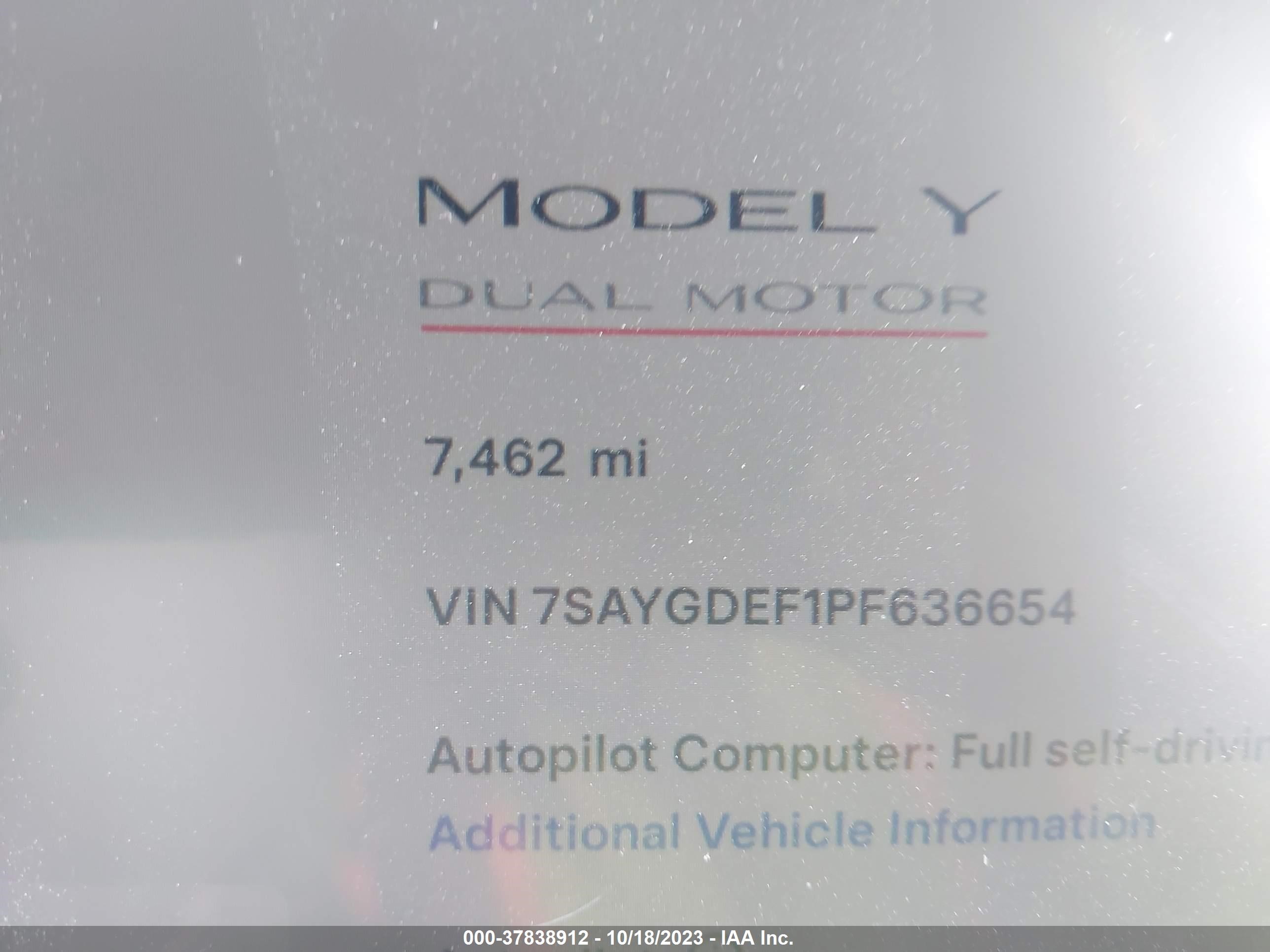 Photo 15 VIN: 7SAYGDEF1PF636654 - TESLA MODEL Y 