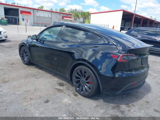 Photo 2 VIN: 7SAYGDEF1PF761573 - TESLA MODEL Y 