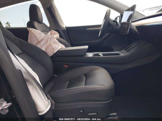 Photo 4 VIN: 7SAYGDEF1PF761573 - TESLA MODEL Y 