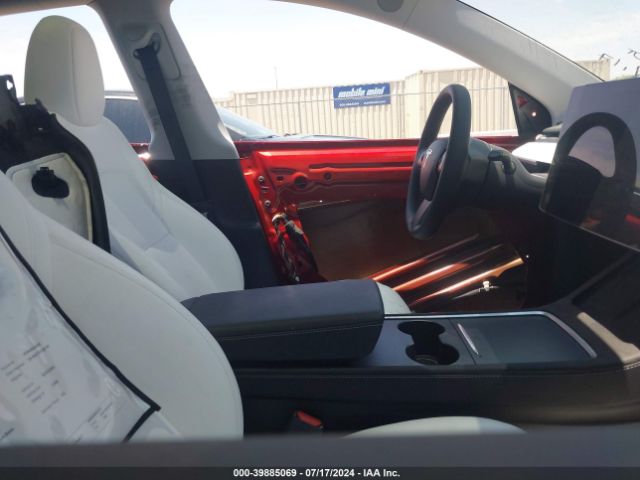 Photo 4 VIN: 7SAYGDEF1RA276835 - TESLA MODEL Y 