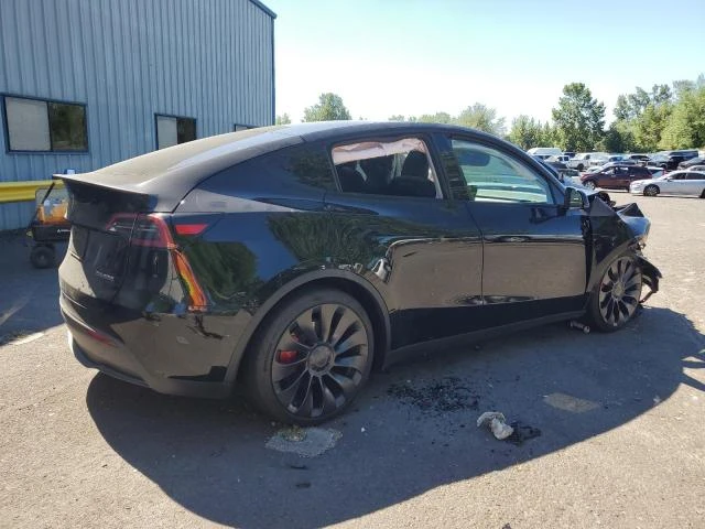 Photo 2 VIN: 7SAYGDEF1RF061684 - TESLA MODEL Y 