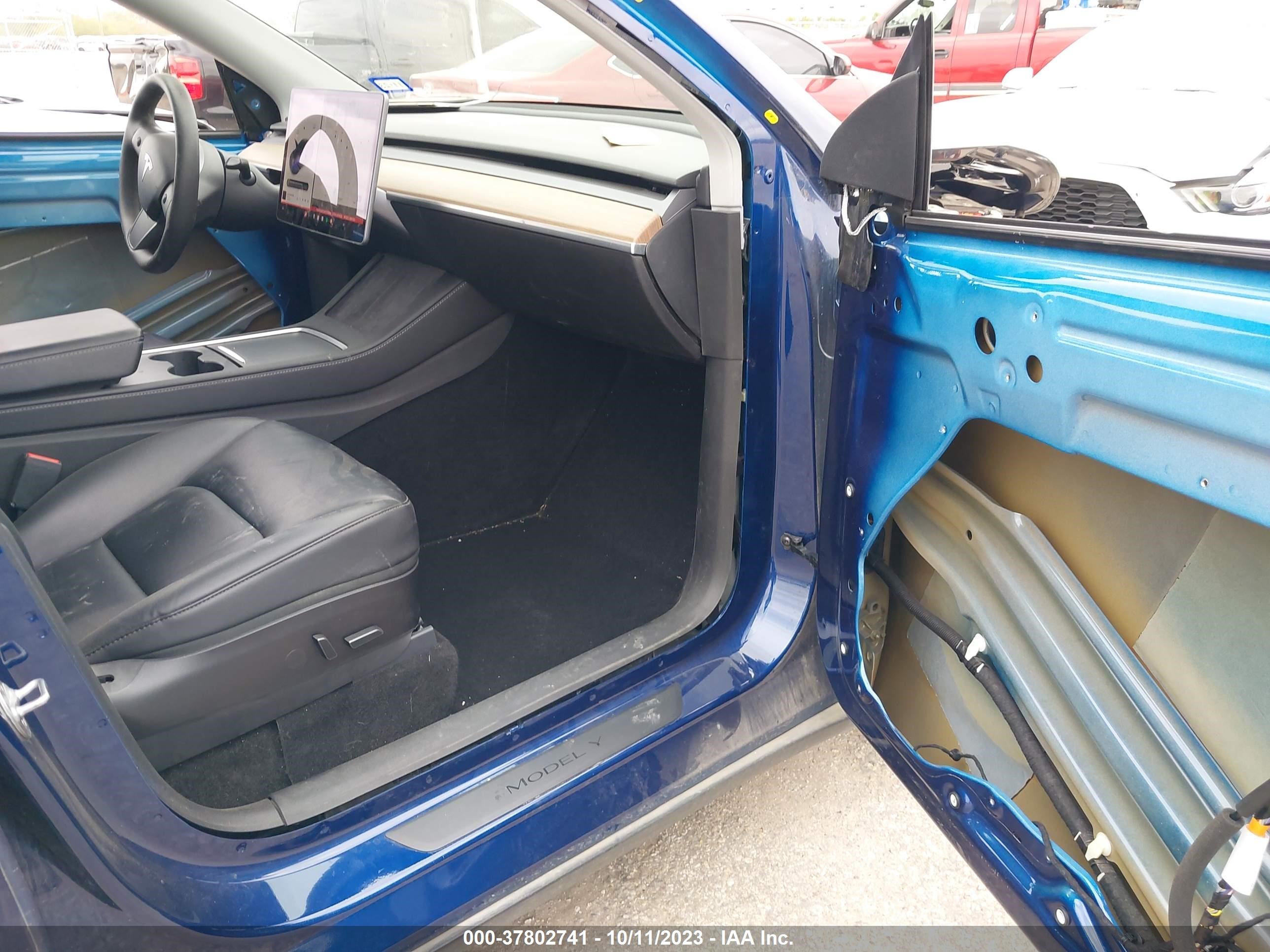 Photo 4 VIN: 7SAYGDEF2NF314800 - TESLA MODEL Y 