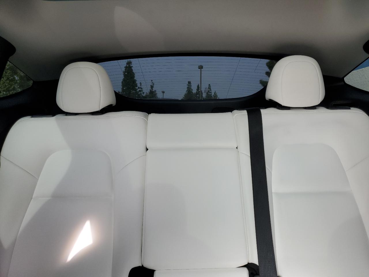 Photo 9 VIN: 7SAYGDEF2NF326252 - TESLA MODEL Y 