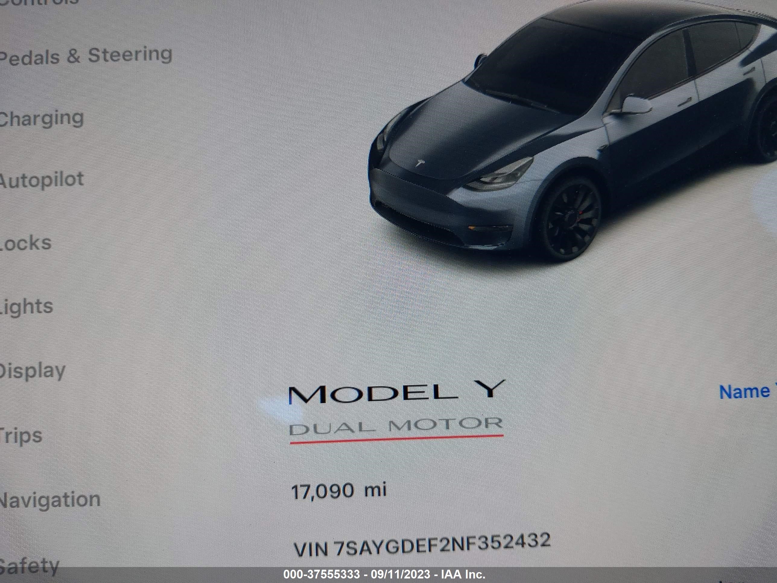 Photo 13 VIN: 7SAYGDEF2NF352432 - TESLA MODEL Y 