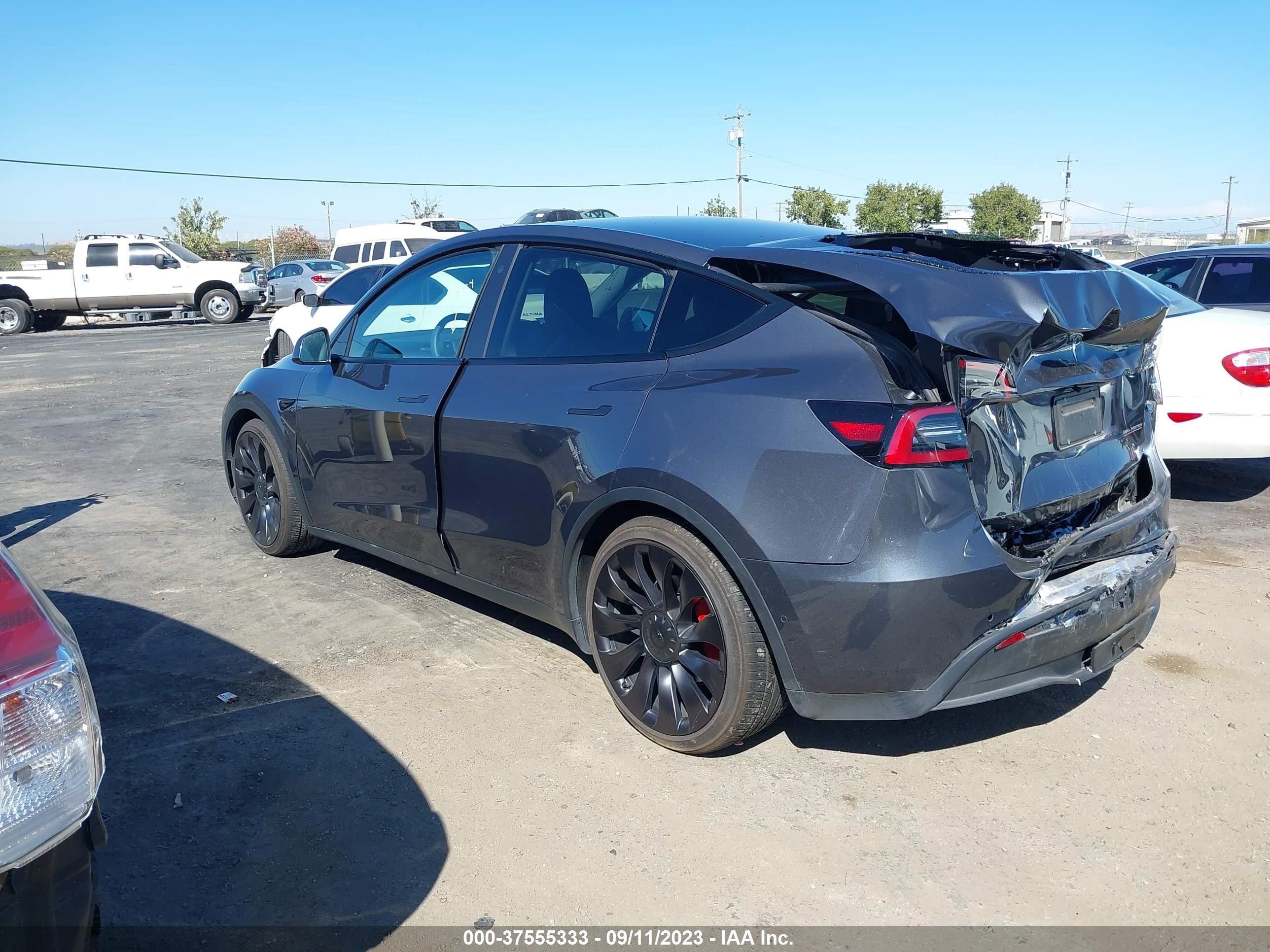 Photo 2 VIN: 7SAYGDEF2NF352432 - TESLA MODEL Y 