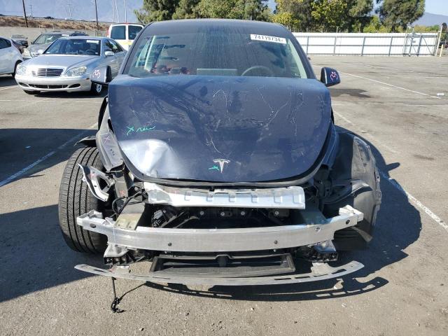 Photo 4 VIN: 7SAYGDEF2NF355590 - TESLA MODEL Y 