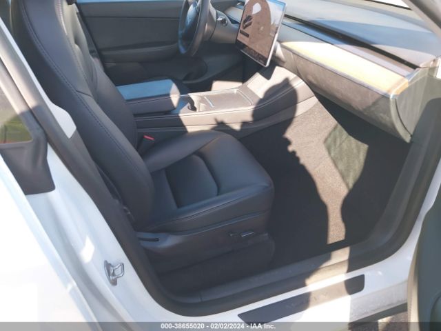 Photo 4 VIN: 7SAYGDEF2NF396673 - TESLA MODEL Y 