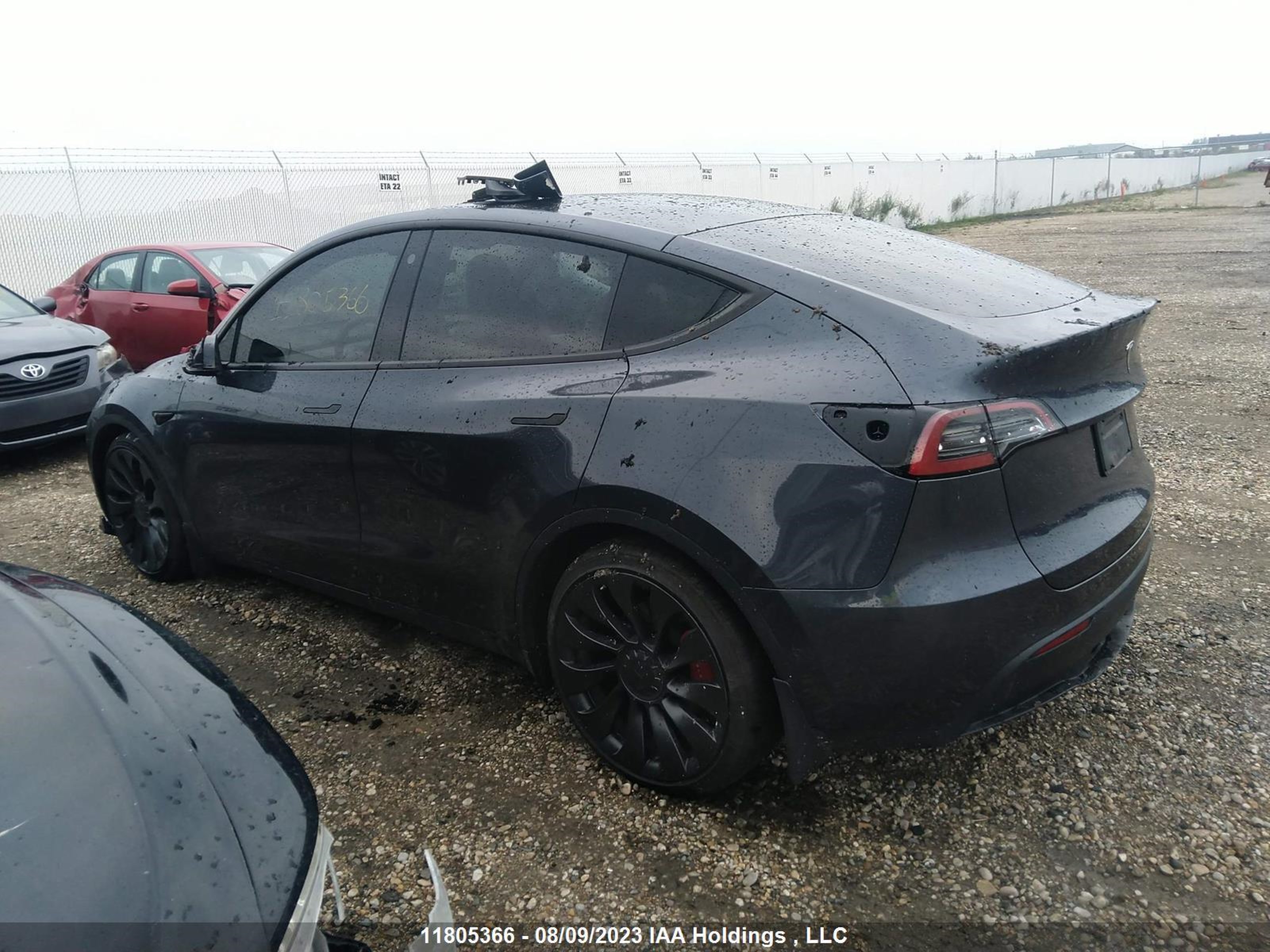 Photo 2 VIN: 7SAYGDEF2NF399265 - TESLA MODEL Y 