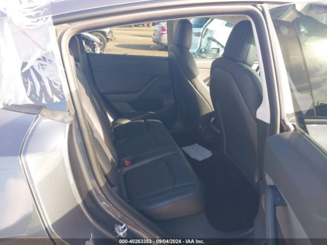 Photo 7 VIN: 7SAYGDEF2NF530243 - TESLA MODEL Y 