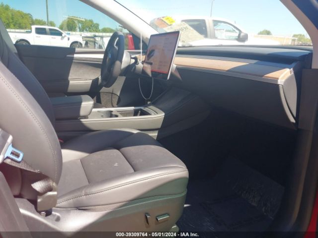 Photo 4 VIN: 7SAYGDEF2PF744359 - TESLA MODEL Y 