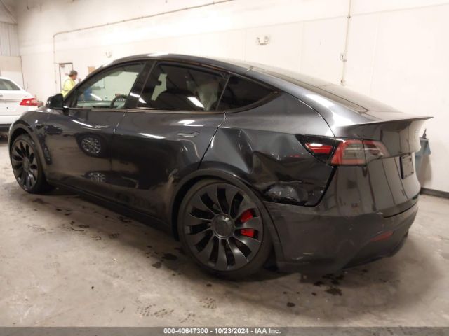 Photo 2 VIN: 7SAYGDEF2RA270090 - TESLA MODEL Y 