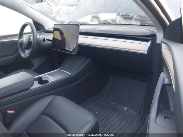 Photo 4 VIN: 7SAYGDEF2RF109984 - TESLA MODEL Y 