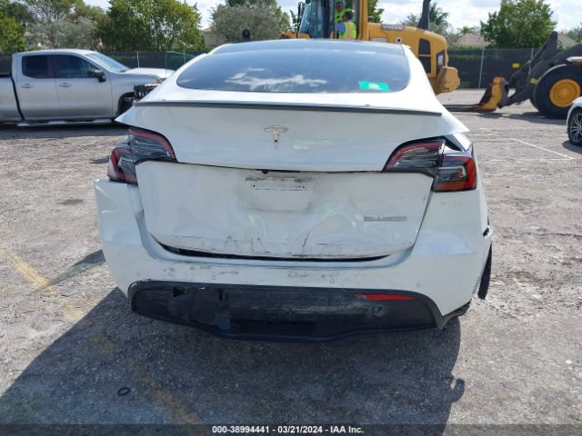 Photo 5 VIN: 7SAYGDEF3NF325076 - TESLA MODEL Y 