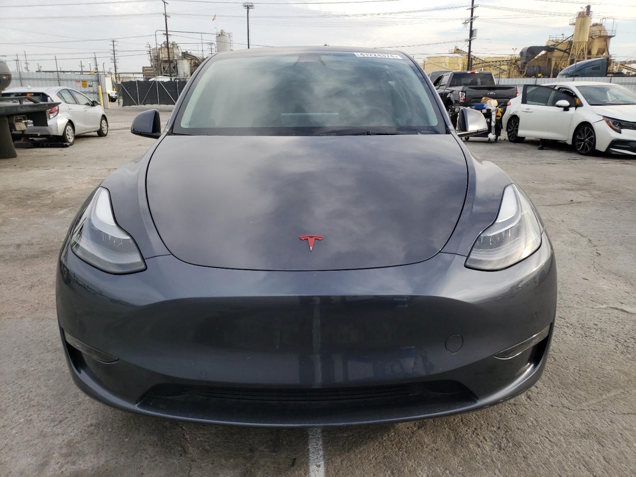 Photo 4 VIN: 7SAYGDEF3NF338538 - TESLA MODEL Y 