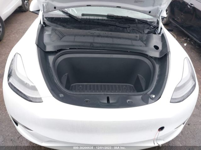 Photo 9 VIN: 7SAYGDEF3NF398271 - TESLA MODEL Y 