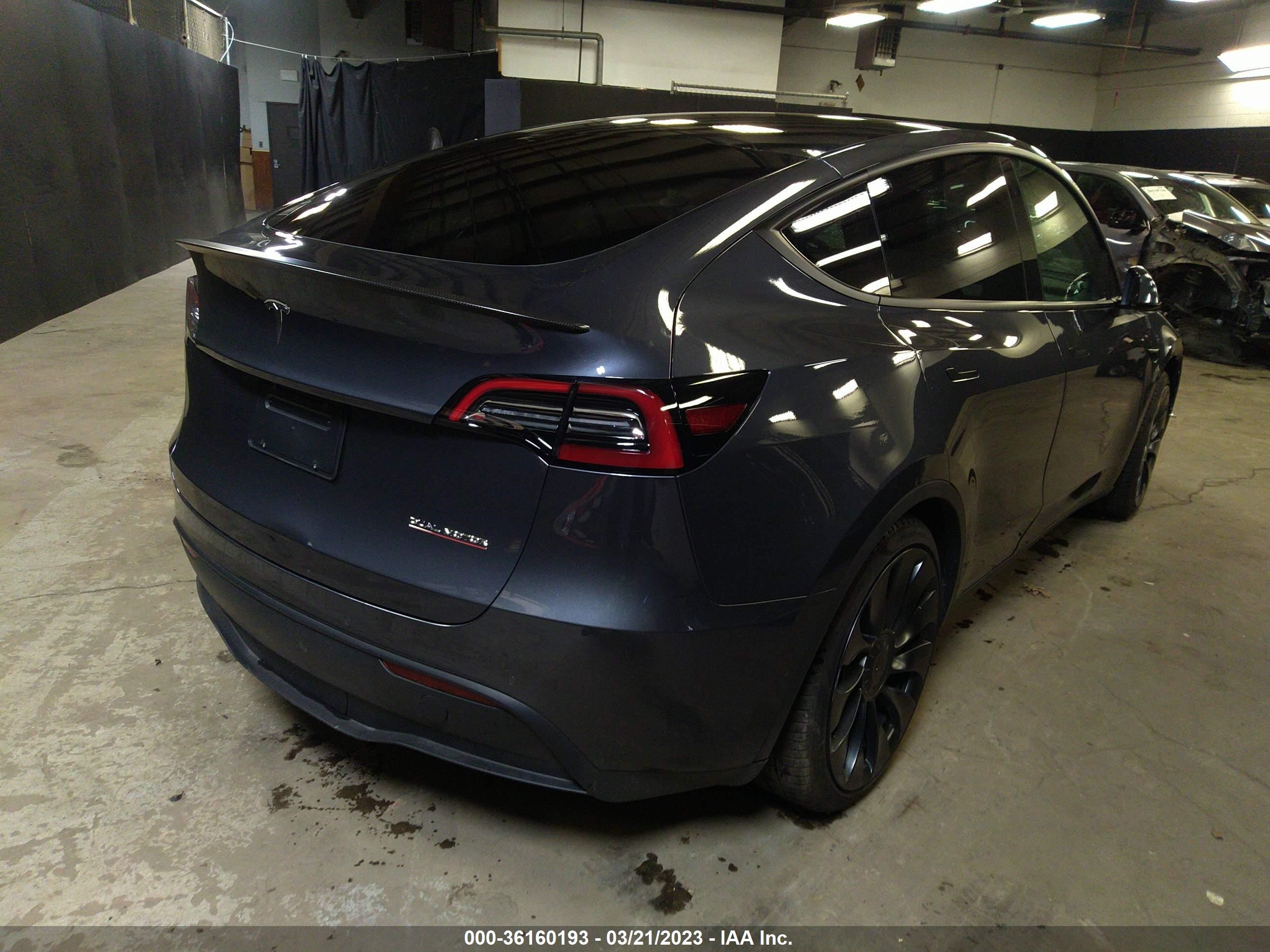 Photo 3 VIN: 7SAYGDEF3NF436856 - TESLA MODEL Y 