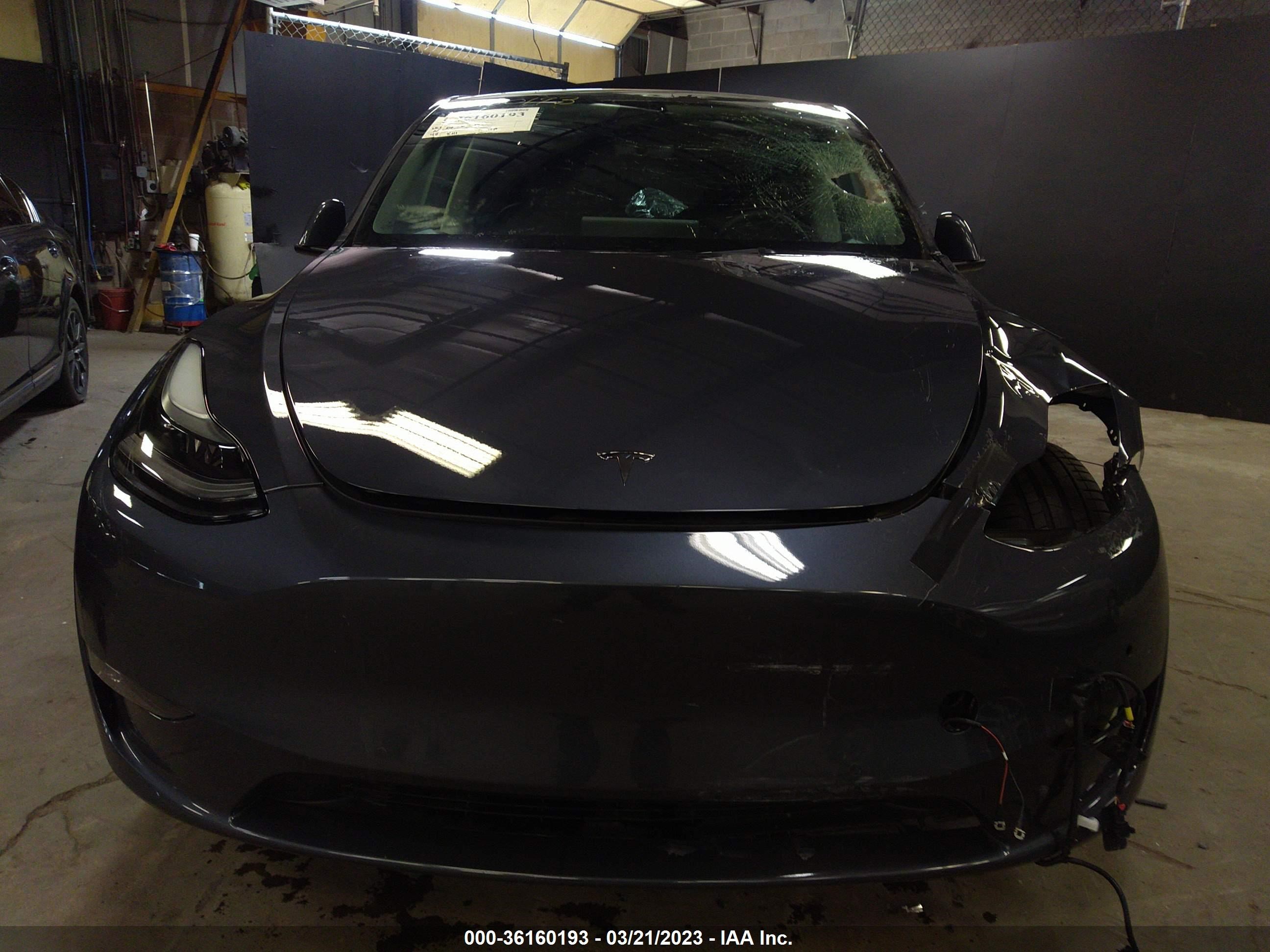 Photo 5 VIN: 7SAYGDEF3NF436856 - TESLA MODEL Y 