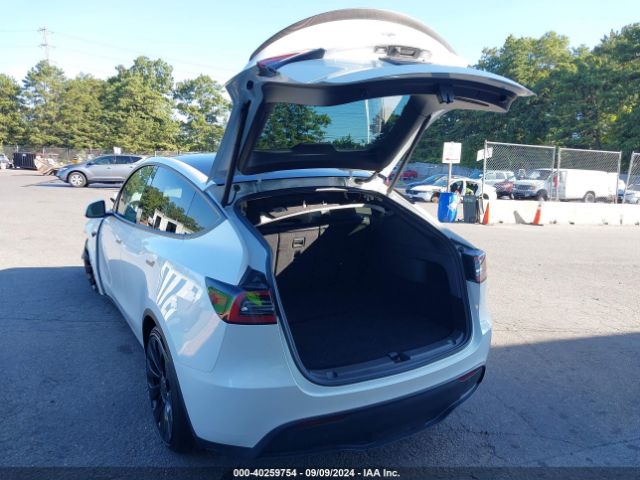 Photo 2 VIN: 7SAYGDEF3NF448912 - TESLA MODEL Y 