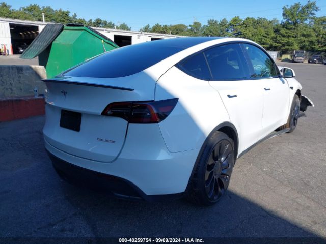 Photo 3 VIN: 7SAYGDEF3NF448912 - TESLA MODEL Y 