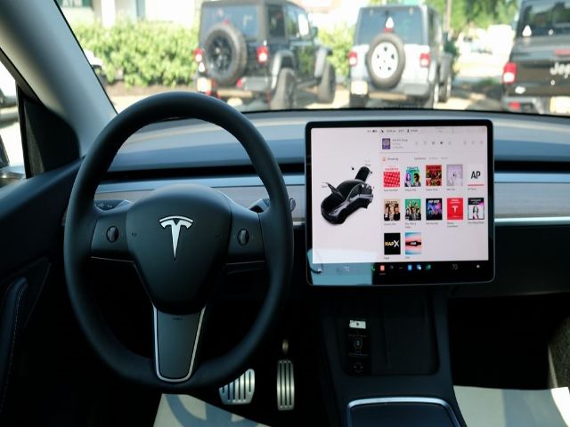 Photo 5 VIN: 7SAYGDEF3NF448926 - TESLA MODEL Y 