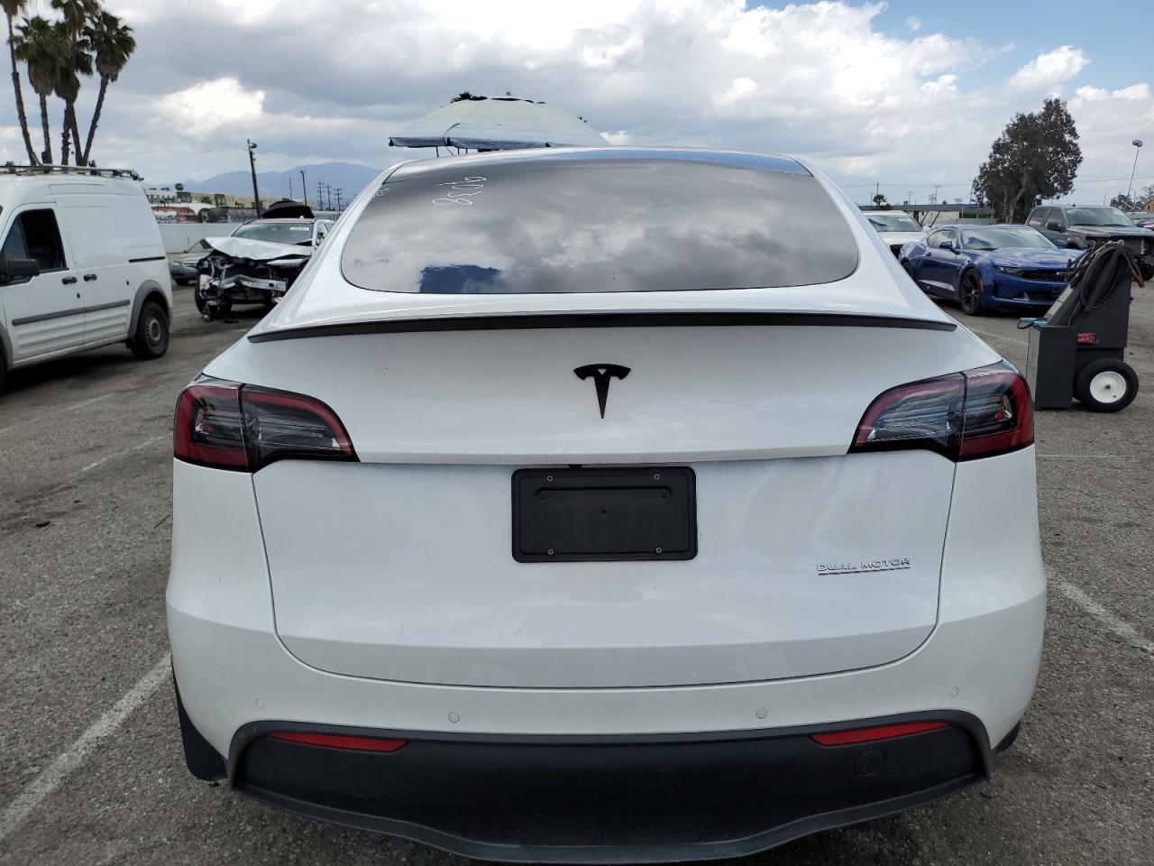 Photo 5 VIN: 7SAYGDEF3NF559038 - TESLA MODEL Y 