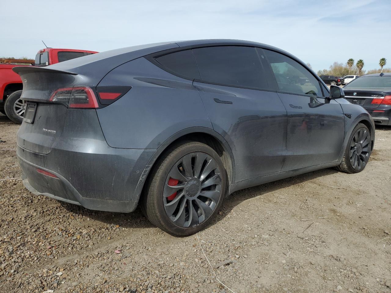 Photo 2 VIN: 7SAYGDEF3NF569407 - TESLA MODEL Y 