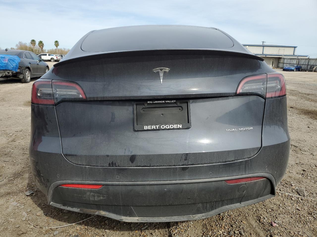 Photo 5 VIN: 7SAYGDEF3NF569407 - TESLA MODEL Y 