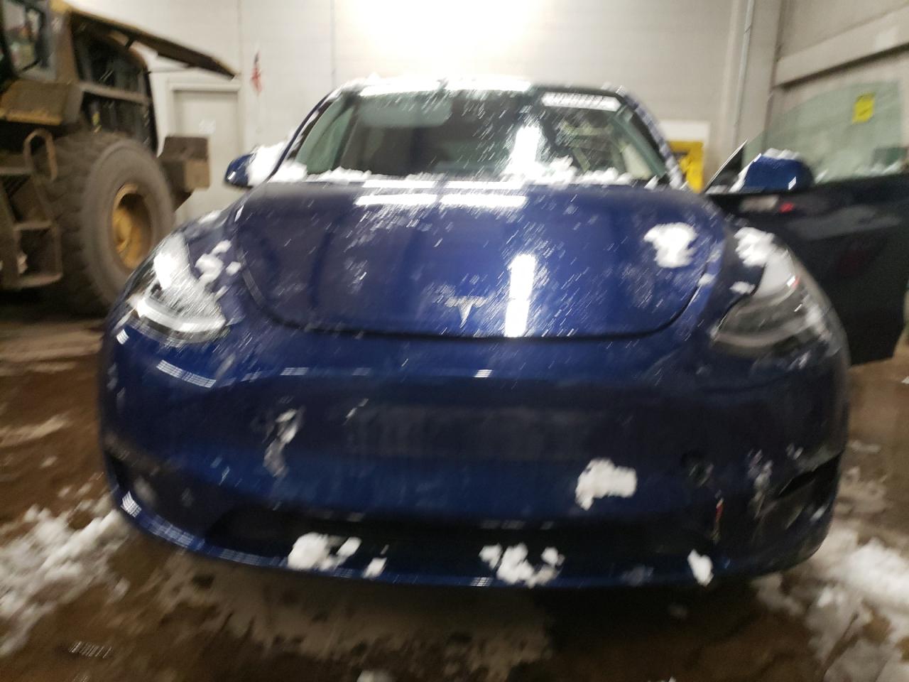 Photo 4 VIN: 7SAYGDEF3PA049711 - TESLA MODEL Y 