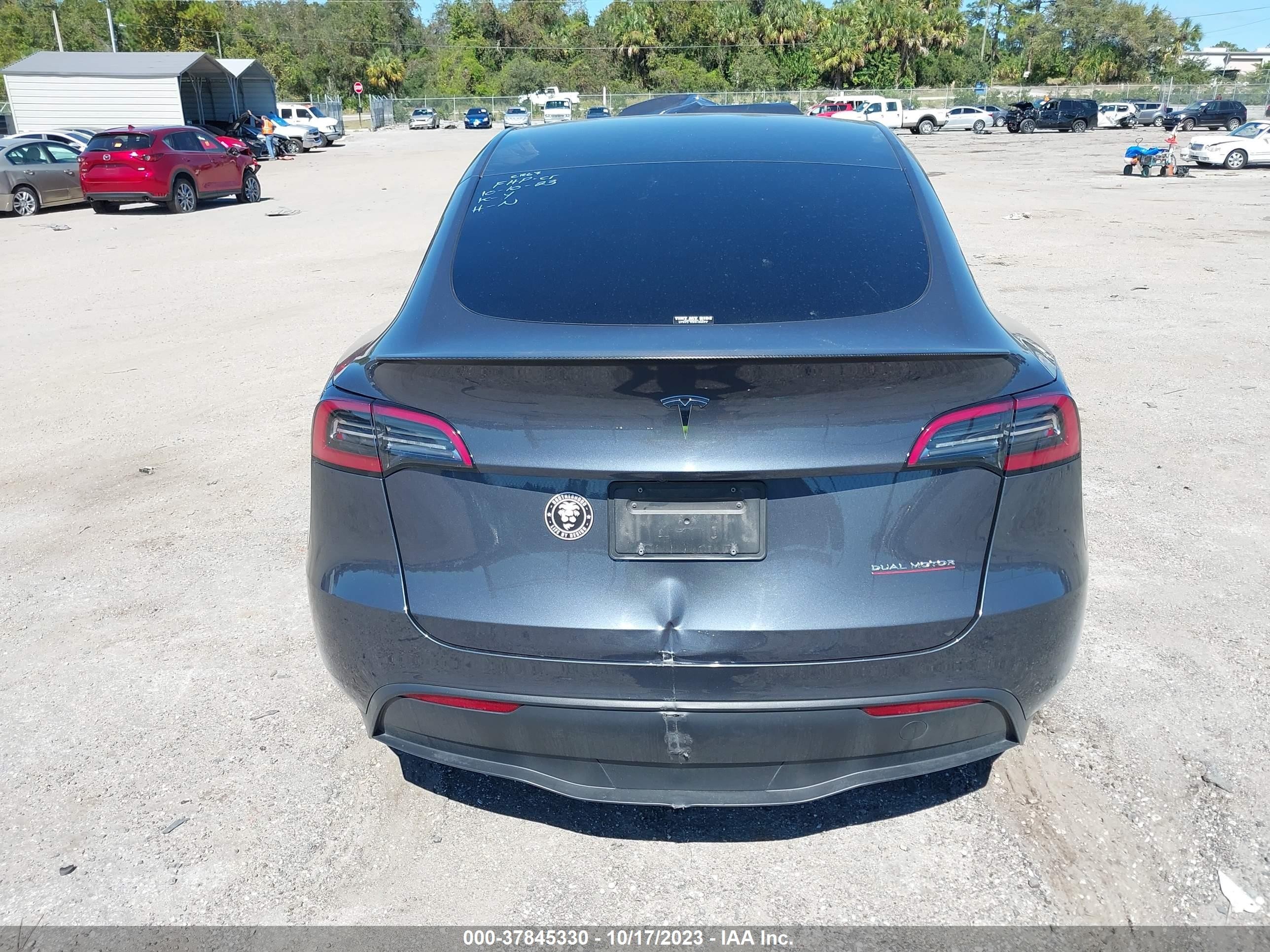 Photo 15 VIN: 7SAYGDEF3PF600867 - TESLA MODEL Y 