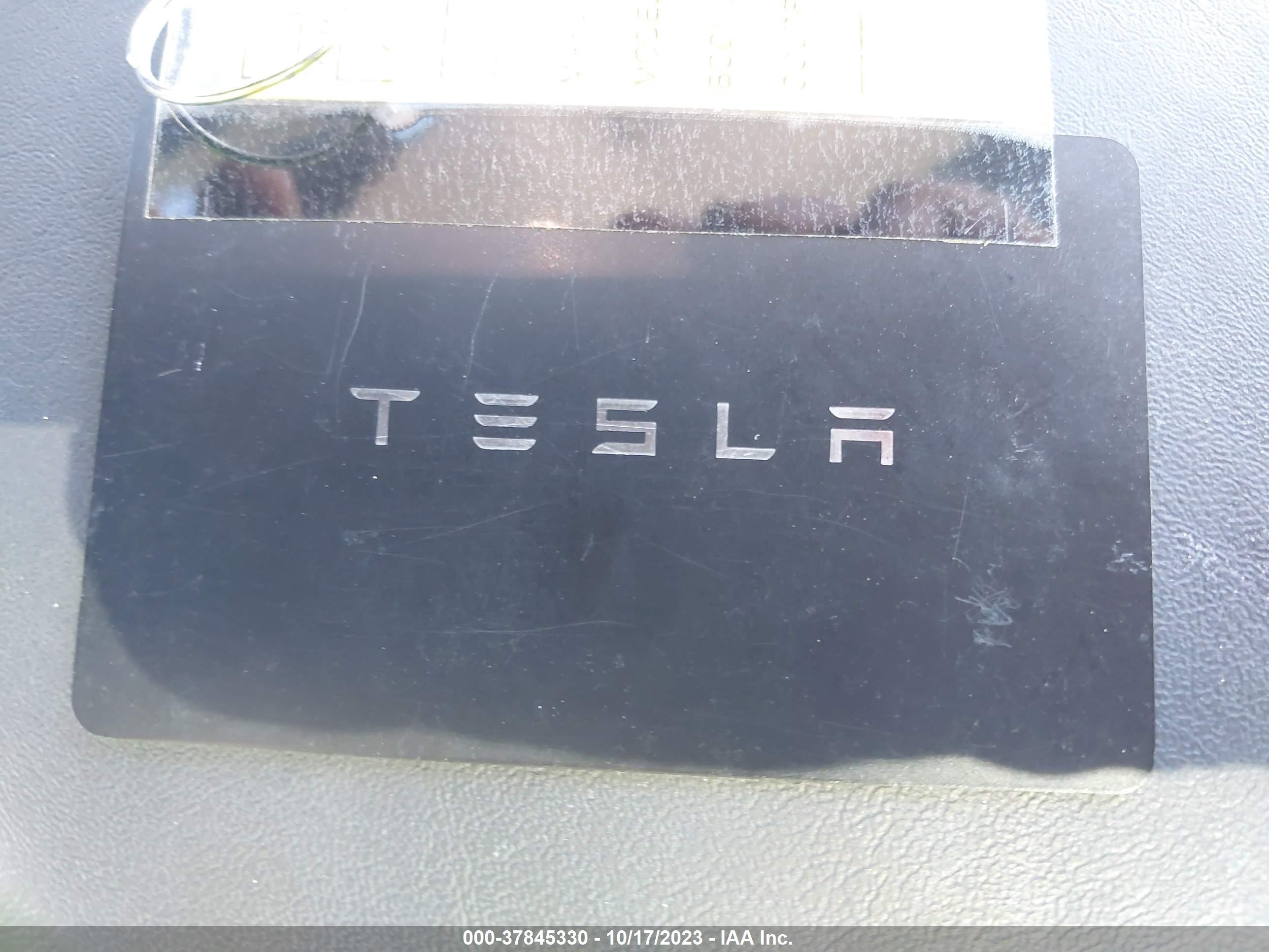 Photo 9 VIN: 7SAYGDEF3PF600867 - TESLA MODEL Y 