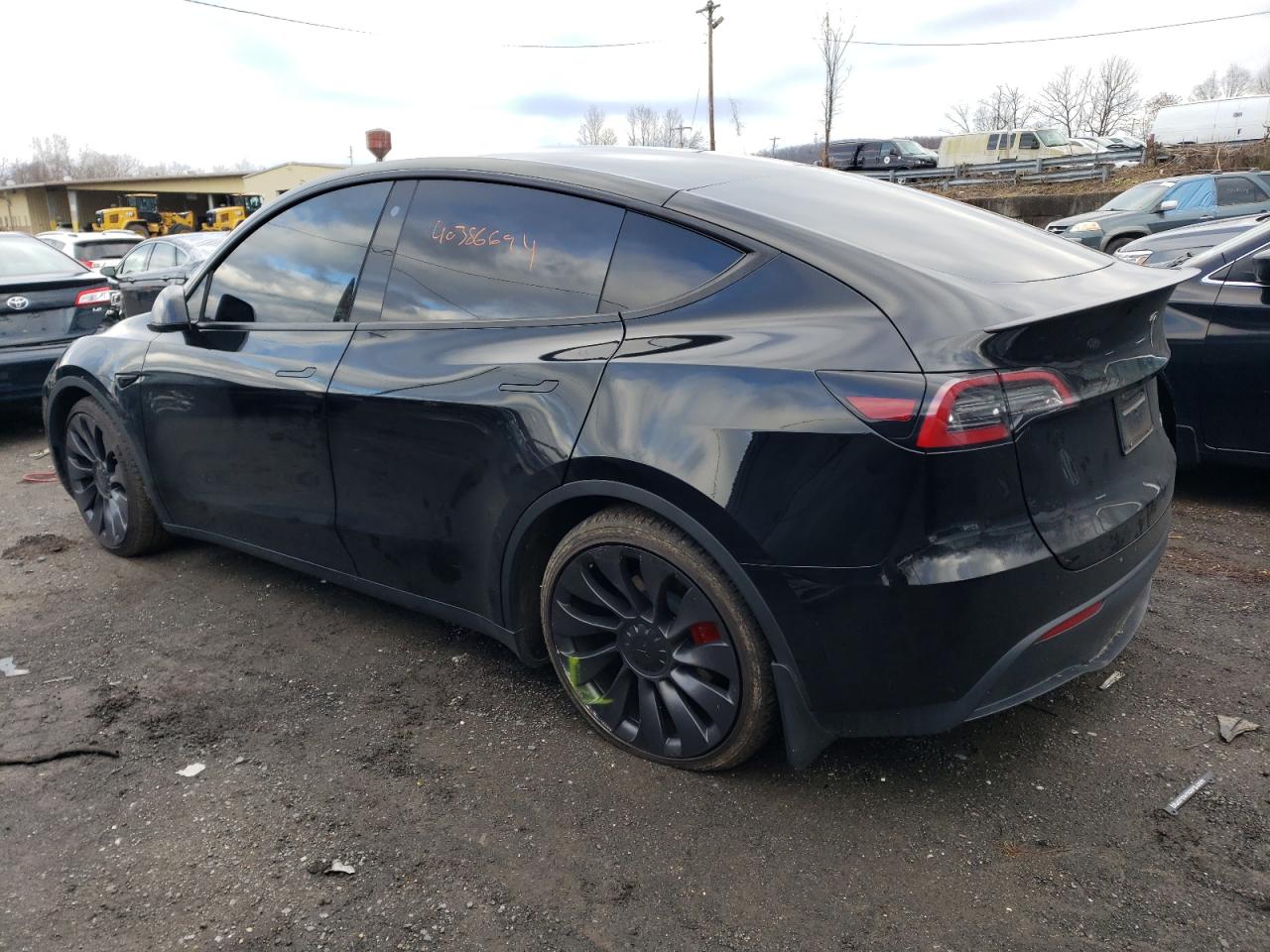 Photo 1 VIN: 7SAYGDEF3PF641354 - TESLA MODEL Y 