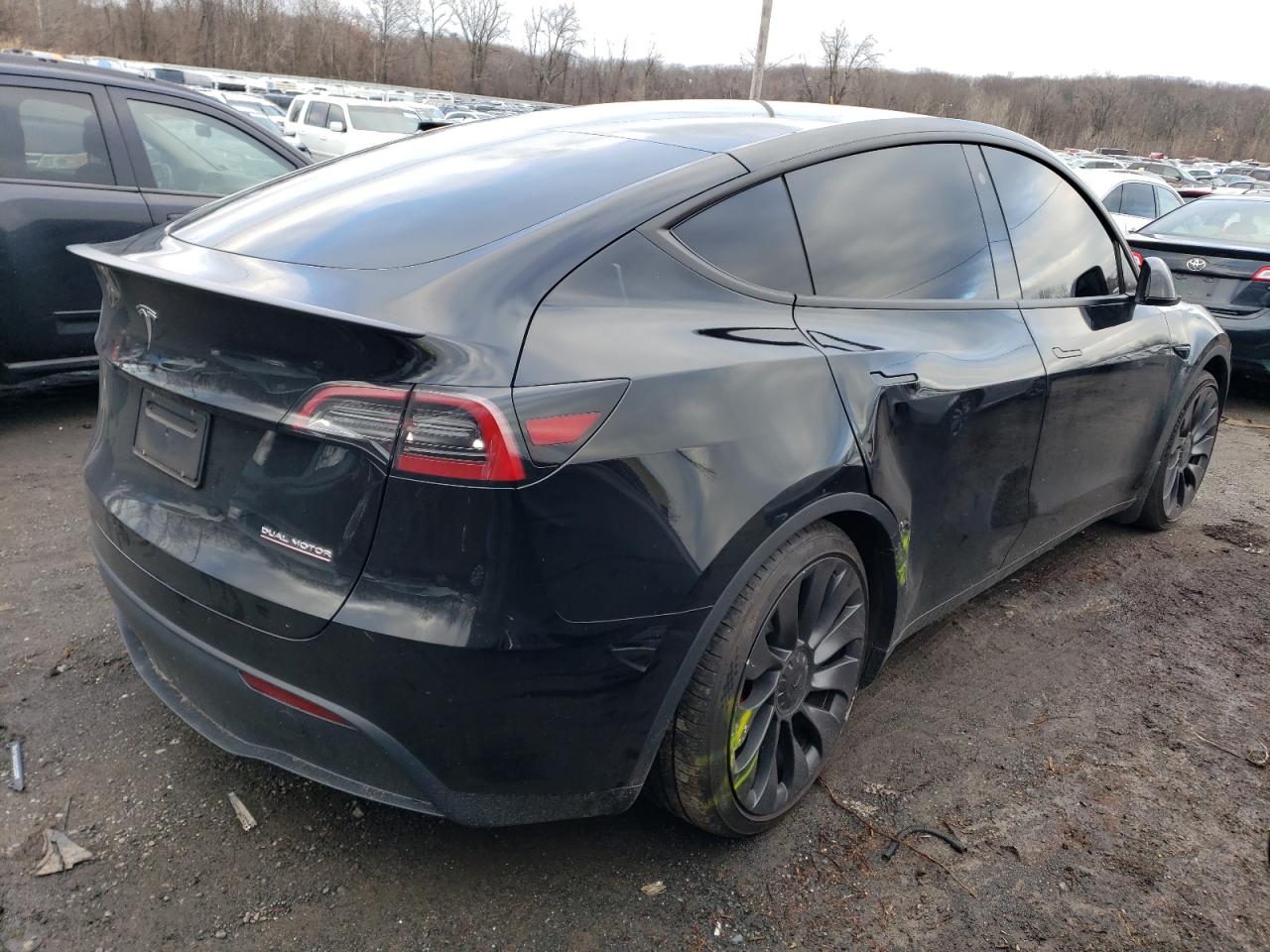 Photo 2 VIN: 7SAYGDEF3PF641354 - TESLA MODEL Y 