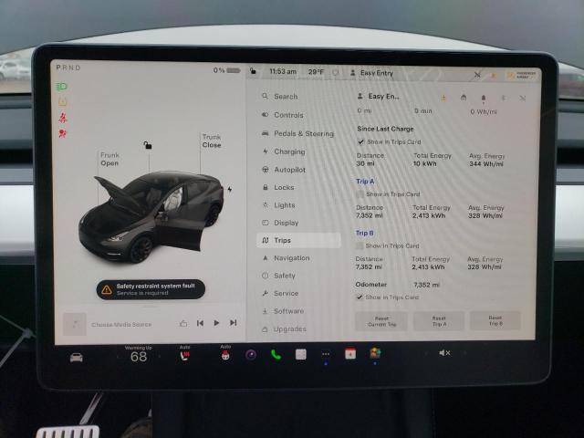 Photo 8 VIN: 7SAYGDEF3PF671096 - TESLA MODEL Y 