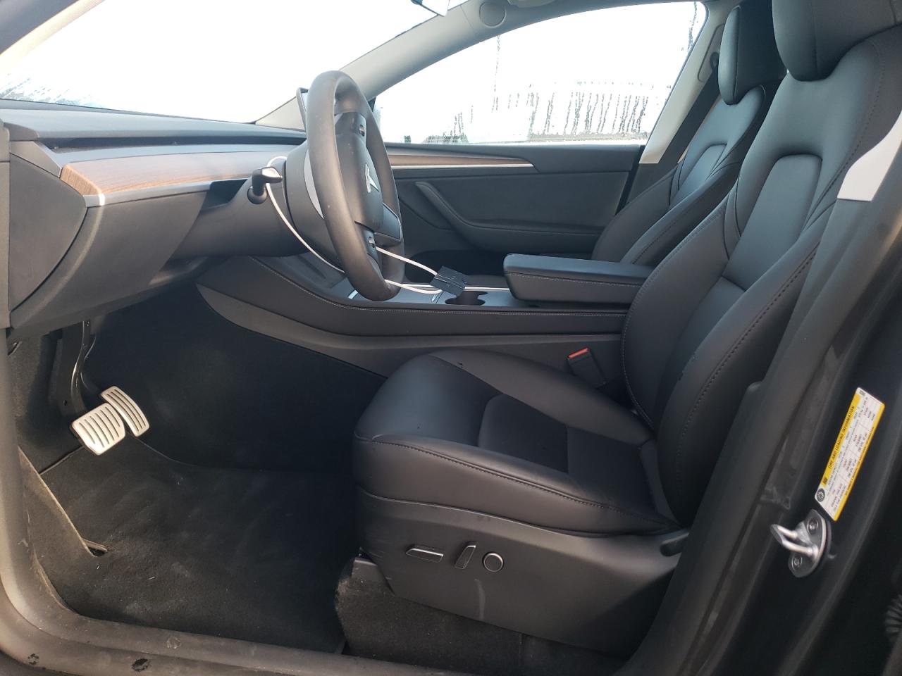 Photo 6 VIN: 7SAYGDEF3PF823555 - TESLA MODEL Y 