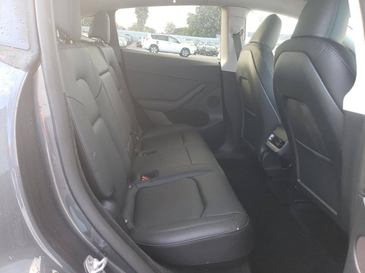 Photo 9 VIN: 7SAYGDEF3PF823555 - TESLA MODEL Y 