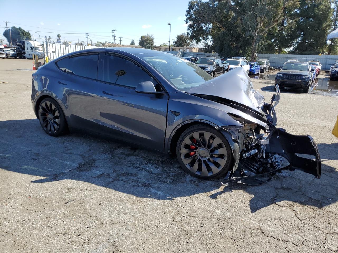 Photo 3 VIN: 7SAYGDEF3PF884081 - TESLA MODEL Y 