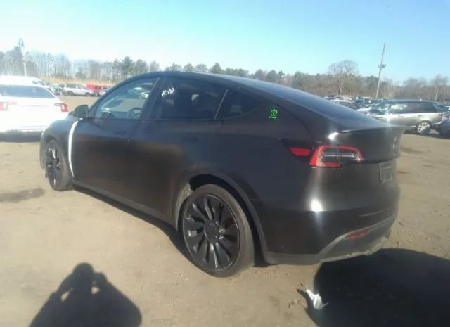 Photo 2 VIN: 7SAYGDEF4NF455318 - TESLA MODEL Y 