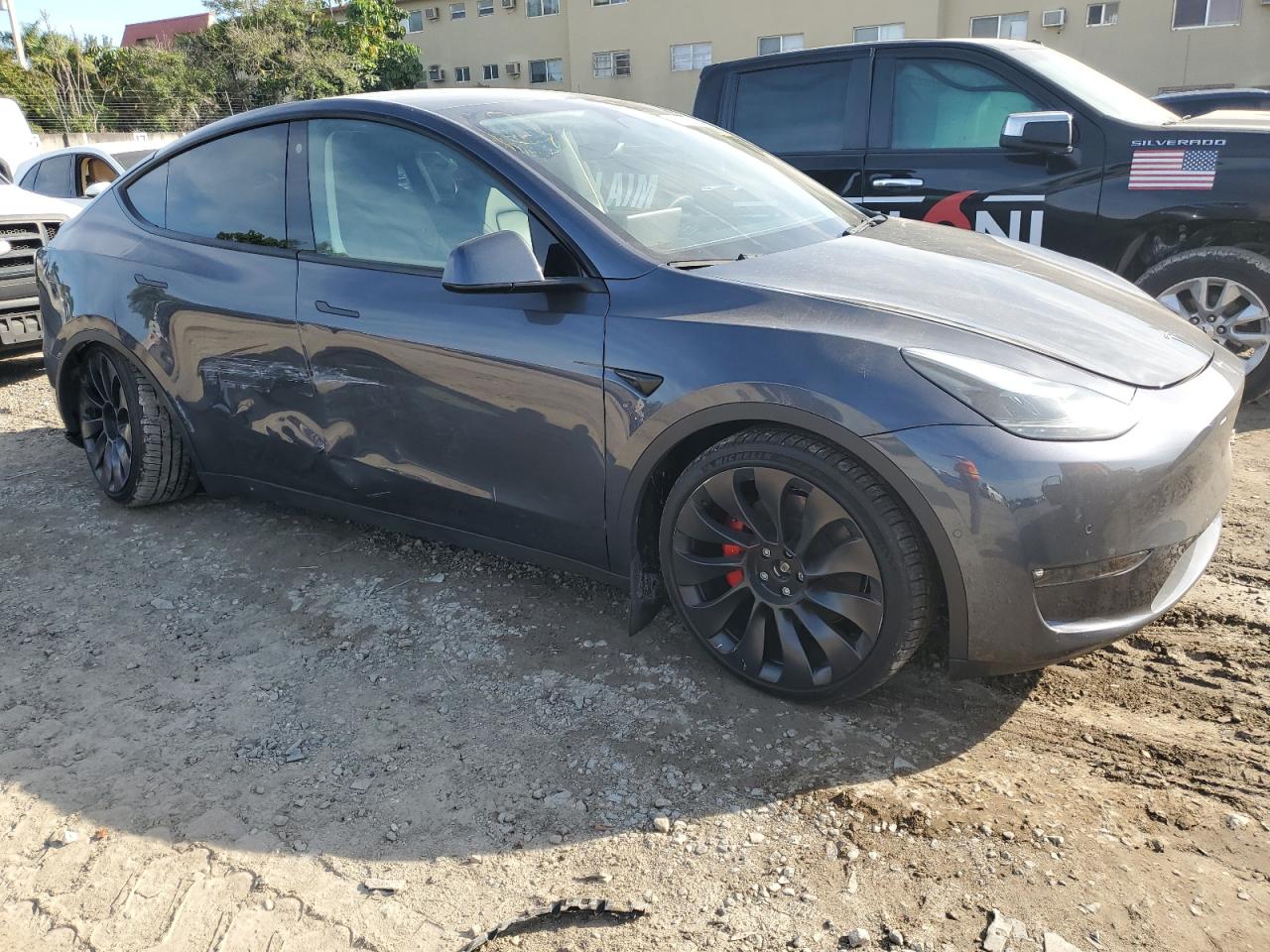 Photo 3 VIN: 7SAYGDEF4NF530678 - TESLA MODEL Y 