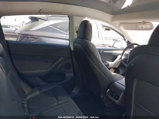 Photo 7 VIN: 7SAYGDEF4NF539865 - TESLA MODEL Y 