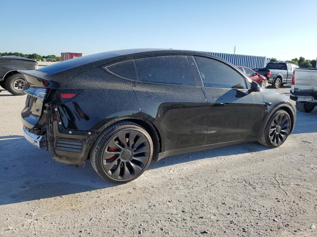 Photo 2 VIN: 7SAYGDEF4PF856385 - TESLA MODEL Y 