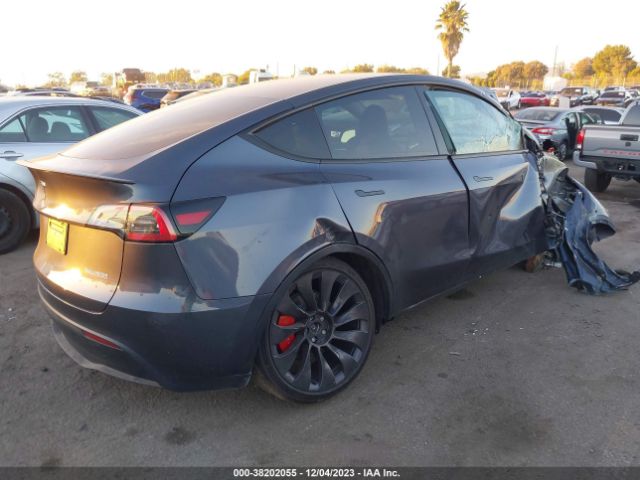 Photo 3 VIN: 7SAYGDEF4PF885871 - TESLA MODEL Y 